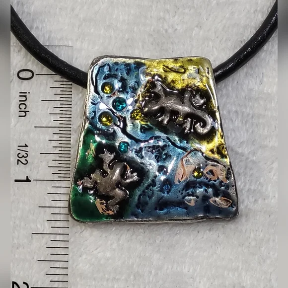 CHICO'S Silver Lizard and Frog Choker and Stud Earrings Set / Clip-on - Picture 4 of 6